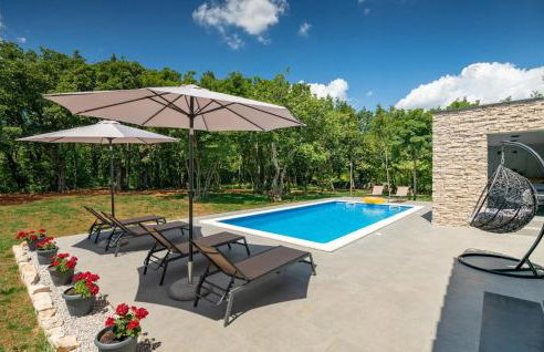 Amazing Home In Labin With Sauna - Photo 9