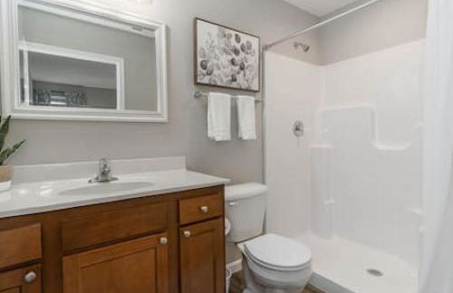 BRAND NEW Home away from Home among the Nook - Foto 7