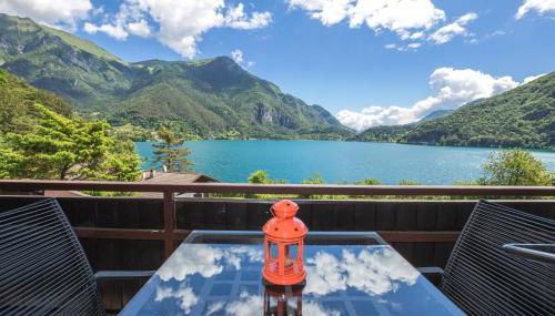 Belvilla by OYO Lake-view Holiday Home With Garden - Foto 3