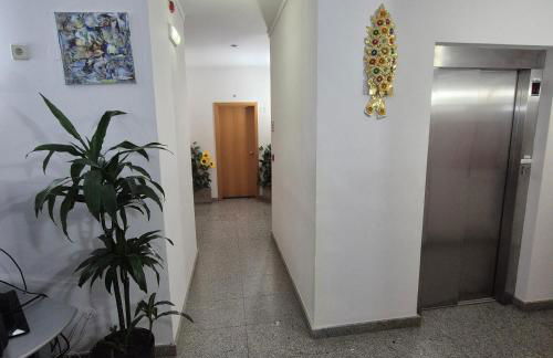 Apartamentos Turísticos Vila Praia - Foto 4