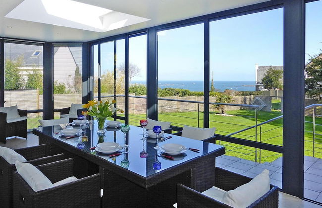 Holiday Home by Brehat Island & Sea Views - Photo 1