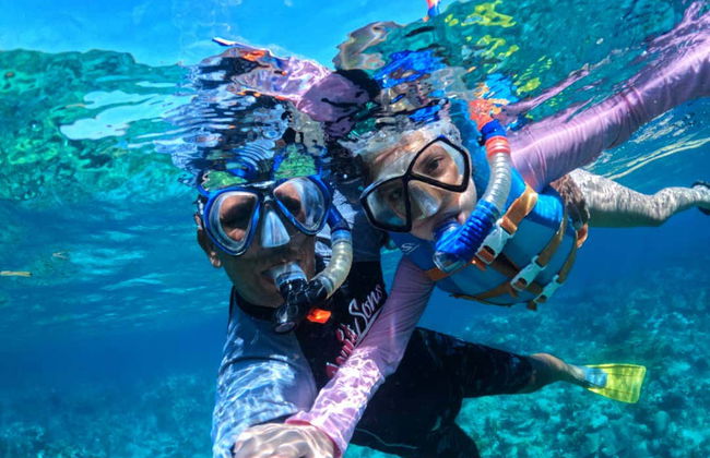 Snorkelling at Coral Beach + Saturn Cave - Foto 3