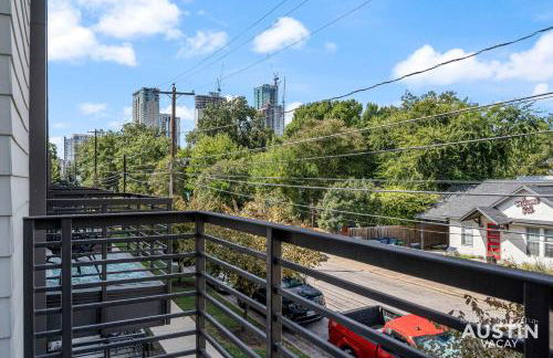 Vibrant Austin Studio Balcony plus Parking and Wi-Fi - Foto 13