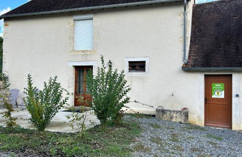 Gîte Contemporain près de l'Abbaye de Noirlac avec Jardin, Wi-Fi et Commodités Incluses - FR-1-586-38 - Foto 15