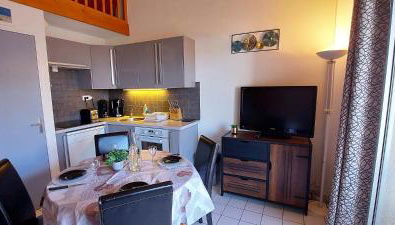 APPARTEMENT AU CALME AVEC PISCINE ET PARKING dans résidence securisée - Foto 4