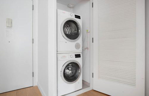 LES 1br w gym doorman wd nr park NYC-1314 - Foto 14