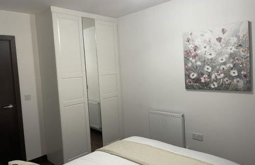 The Comfort, with Free Parking, Harlow - Foto 14