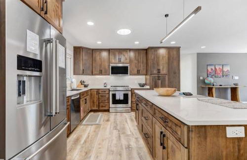 Luxury 5BD Retreat Hot Tub Fire Table Mtn Views - Foto 15