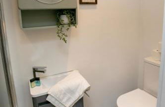 4 Bed Contractor Accommodation in Longbridge - Foto 14