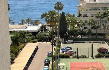 Beautiful Marbella Apartment - Photo 47