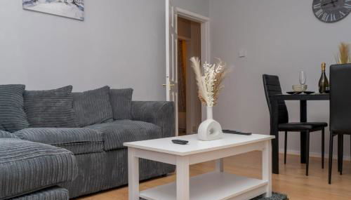 Lovely 2 Bedroom Home Coventry - Foto 2