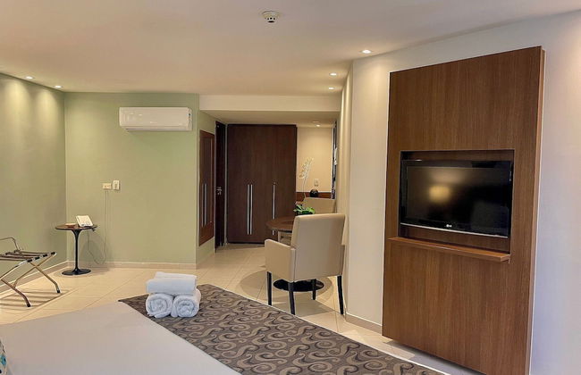 HY Beach Flats - International - Photo 74