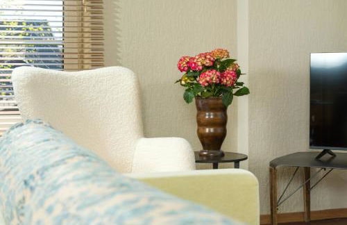 Spacious Ensemble Hecht Right On The Eider River - Photo 17