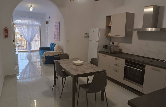 Seaside Stylish and Spacious 2-bedroom Apartment - Foto 12