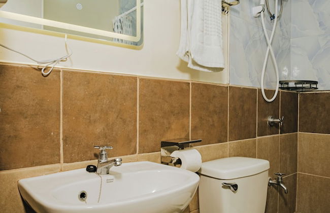 🌿 Stylish & Serene Stay in Davao City 🌿 - Photo 13