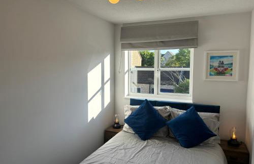 Redwing Retreat Bicester Village - Stylish Retreat Steps from the Shops - 2 Bed House with Garden and Parking - Foto 20