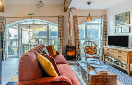 2 Bed in Llandetty oc-b30634 - Photo 3