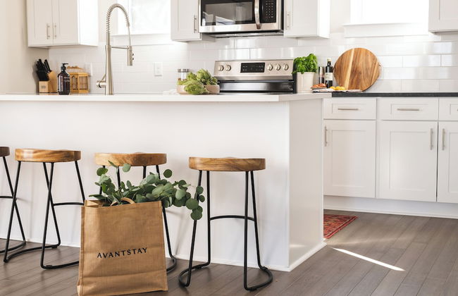 Cherokee by AvantStay – Contemporary Design in a Prime Location - Photo 28