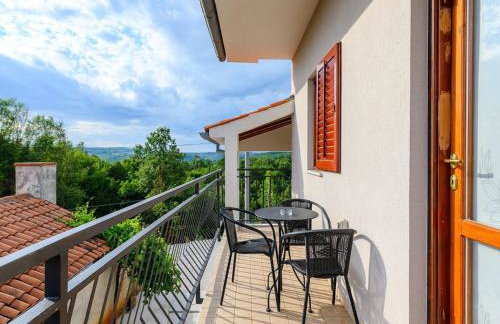 Spacious Apartment in Markoci - Foto 25