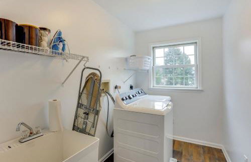 Game Room and Covered Patio Hummelstown Hideaway - Foto 37