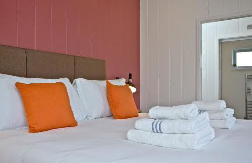 Cheddar Pink, Strawberryfield Park, Cheddar - Photo 27