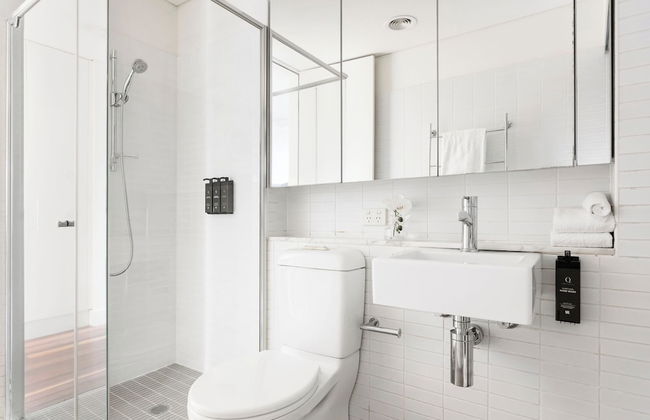 Crown Street Apartments by Urban Rest - Photo 34