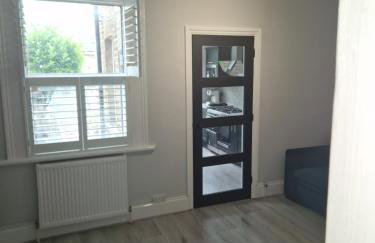 Modern 5 bedroom house with parking, London - Foto 30