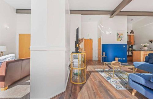 Stylish Jewellery Quarter Apartment with Terrace and Free Parking - Foto 8