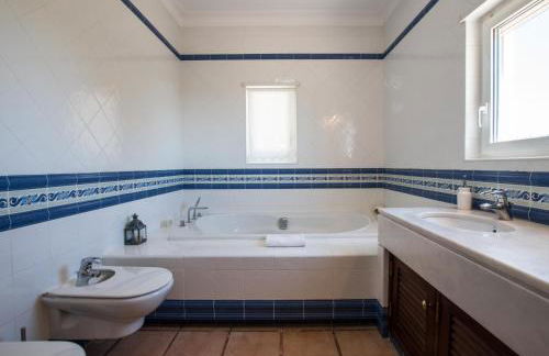 Villa Monte dos Agostos by Boaz Rentals - Foto 43