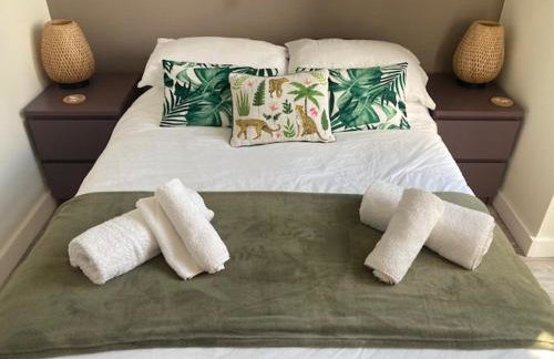 The Salt Box- Lovely refurbished annexe, free parking, walk to Porth beach. - Foto 9