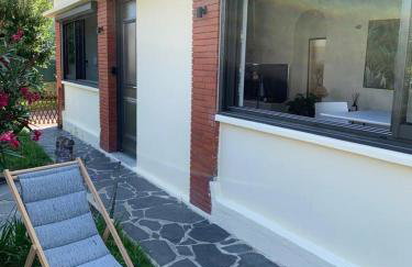 Studio Chic & Garden - Climatisation - Wifi - TV- Parking - Foto 20