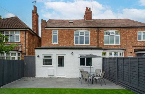 Stanley Park House Peterborough - 3 bed, 3 bathroom, parking, garden - Foto 61