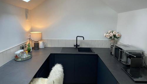 Hillview Cottage - Photo 3