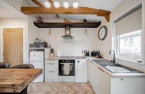 1 Bed Cabin - Sleeps 2 - Pets - 2 Min To Beach - Foto 29