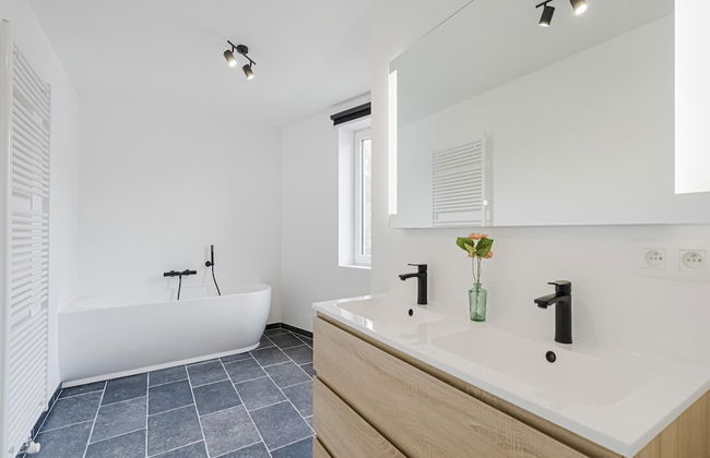 Modern Holiday Home in Ronse With Garden - Photo 19