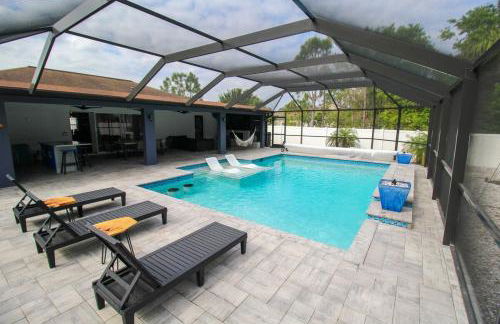 Chic 3 BR Private Pool Home in Lehigh Acres - Foto 5