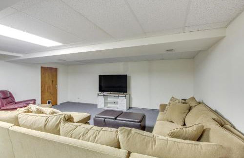 Overland Park Family Home with Game Room and Backyard! - Photo 13