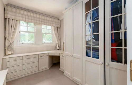 Superb 5 bedroom Villa 16 mins from City Centre - Foto 10