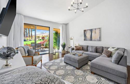 Sunrise Sanctuary Monthly Retreat with Pool - Foto 9