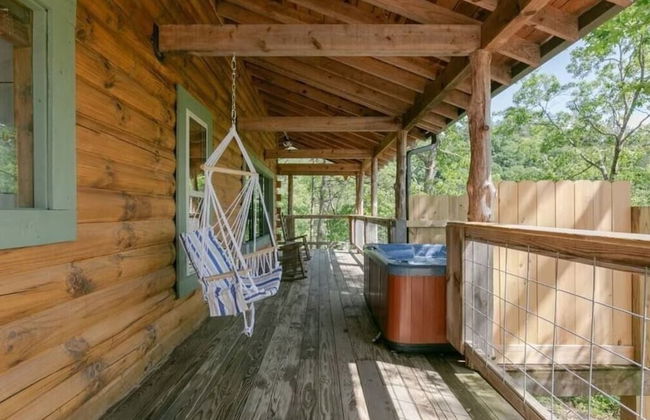 Evie's Mountain Castle 2 Bedroom Cabin by RedAwning - Foto 17