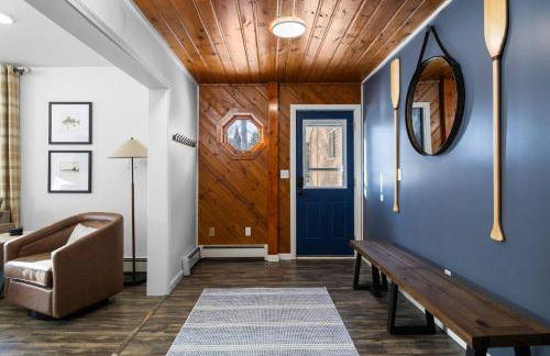 Lake Front ~ Firepit ~ Kayaks ~ SUPs ~ Yard Games - Foto 4