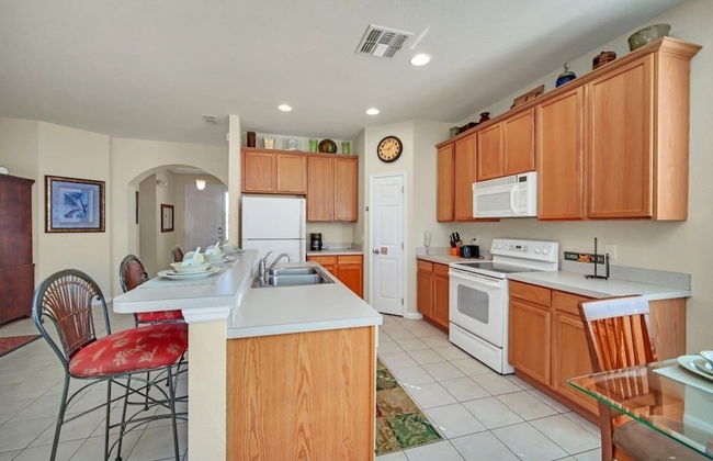 Private Pool & Spa Near Disney! 4 Bedroom Villa - Foto 15