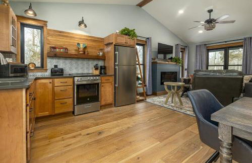 Modern 1BR Cabin w Hot Tub Near Carbondale - Foto 12