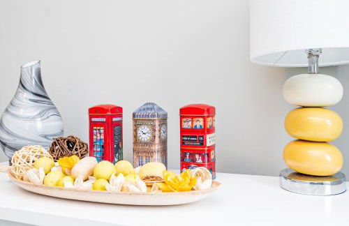 Stunning Place, close to Windsor & Heathrow & Private Parking - Foto 18