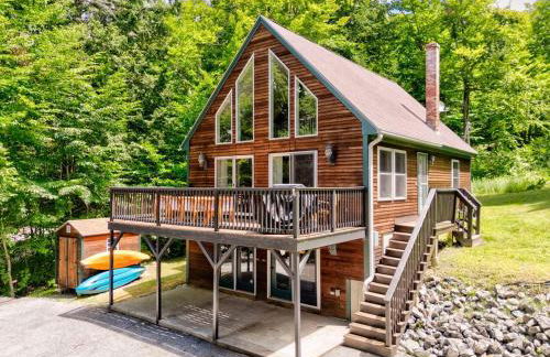 Waterfront Access with Kayaks Private Deck and a Firepit - Photo 73