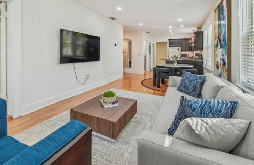 Top Floor - Sun Filled Home - Jacuzzi - Pets Ok - Foto 9