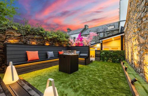 The Secret Garden, Donaghadee - The Hideaway - Stylish 5-Beds, and Lavish 3-Bedrooms - Guests 7 - Super Fast Speed Wi-FI - Foto 52