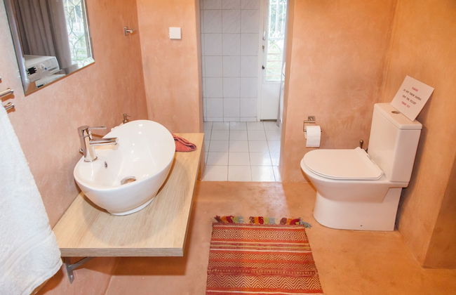 Fabulous Apartment Across Flisvos - Foto 28