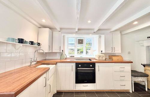 Quaint Cosy Cottage Mousehole - Photo 4