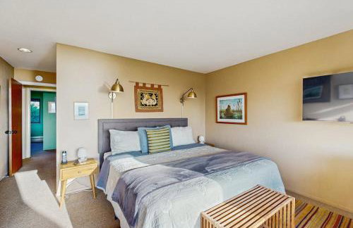 Bowsprit Retreat - Photo 22